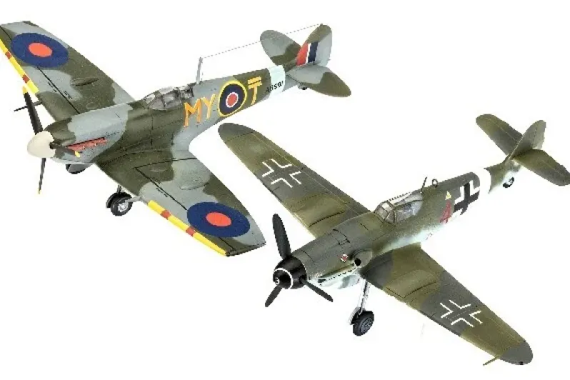 1:72 Combat Set Bf109G-10 & Spitfire Mk.V
