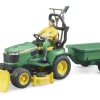 Bruder John Deere Lawn Traktor med trailer og gartner