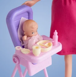 Judith gravid dukke og tilbehør ass