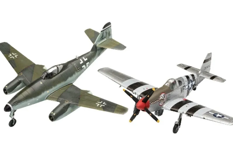 Model Set Combat Set Me262 & P-51B