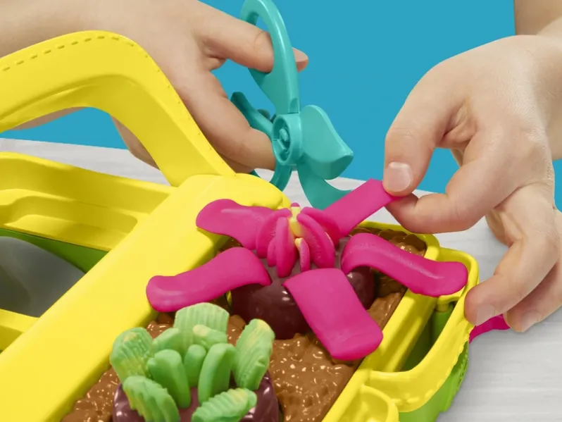 Play-Doh blooming flowers
