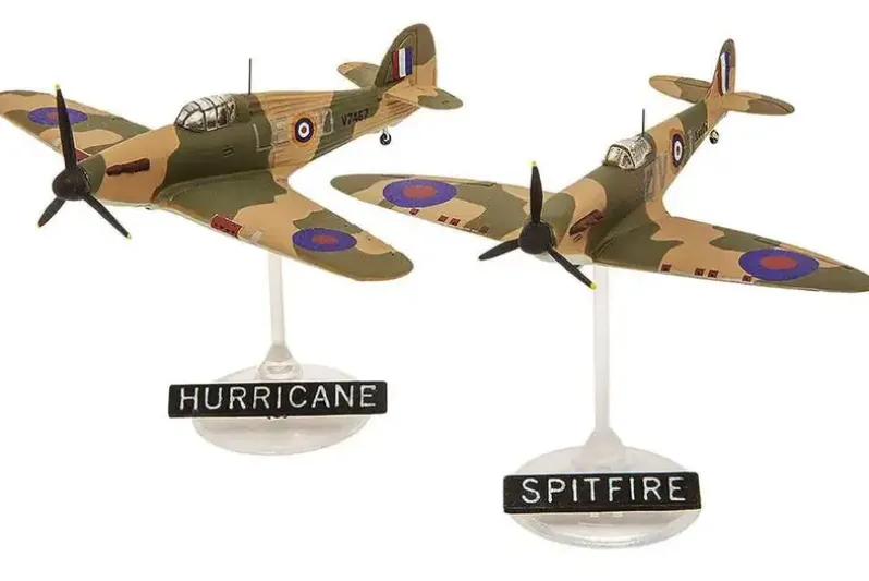 Supermarine Spitfire Mk.Ia & Hawker Hurricane Mk.I