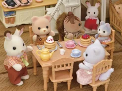 Sylvanian Families Byhus med Lys - med hemmeligt loftsrum